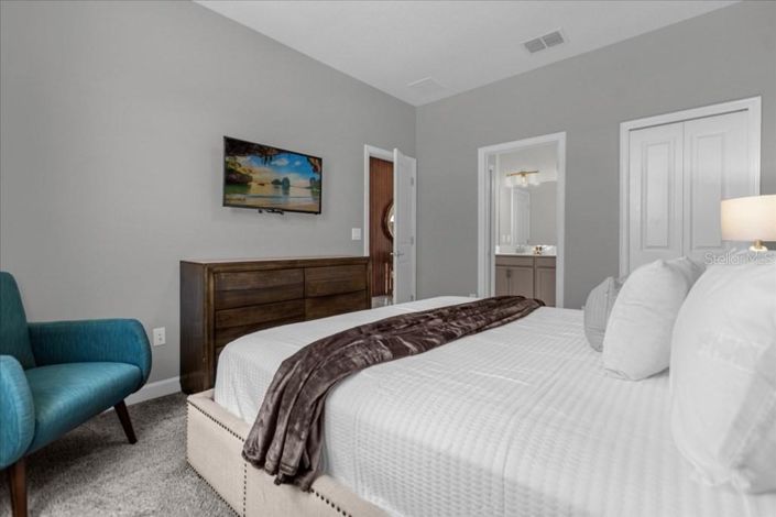 Image No.21-9 Bed Property for sale