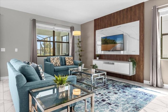 Image No.3-9 Bed Property for sale