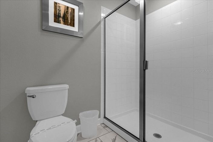 Image No.33-9 Bed Property for sale