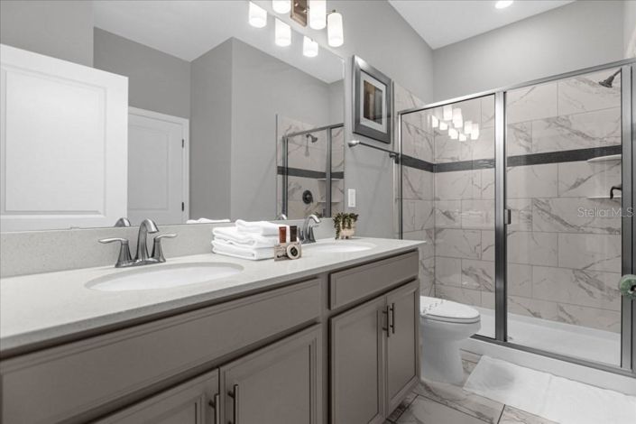 Image No.37-9 Bed Property for sale