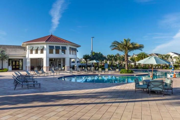 Image No.50-9 Bed Property for sale