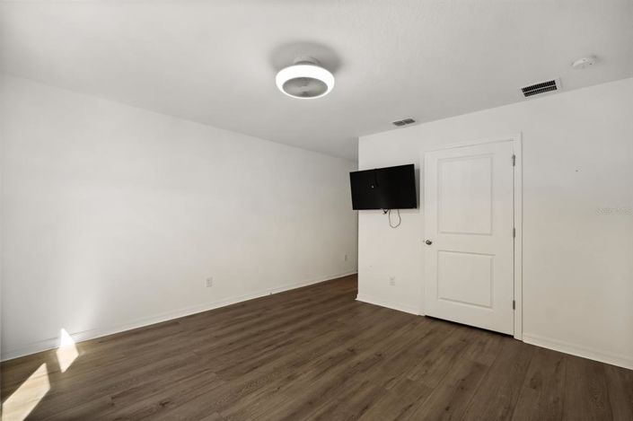 Image No.13-5 Bed Property for sale