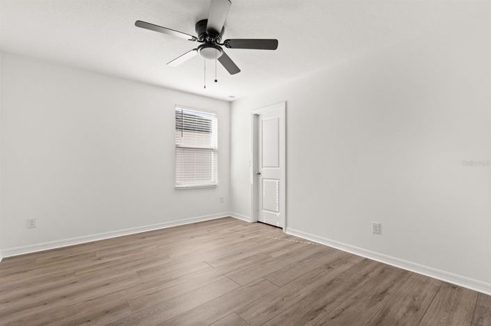 Image No.16-5 Bed Property for sale