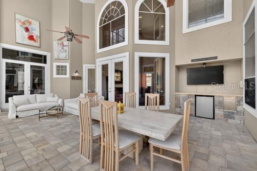 Image No.12-5 Bed Property for sale