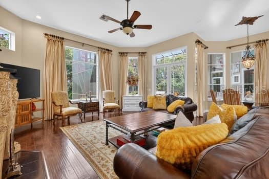 Image No.7-5 Bed Property for sale