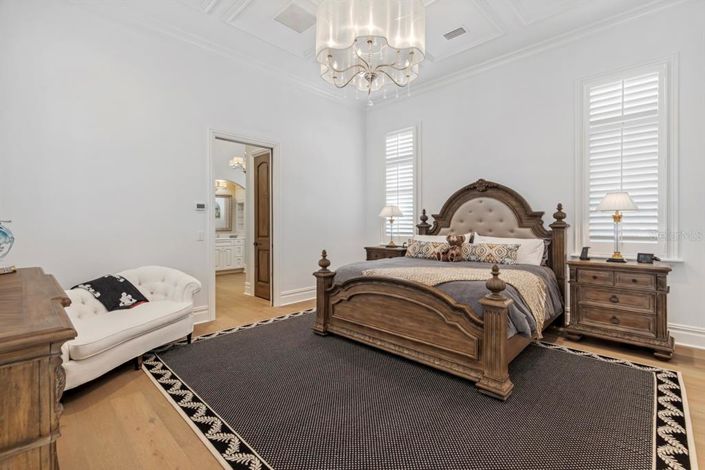 Image No.23-4 Bed Property for sale