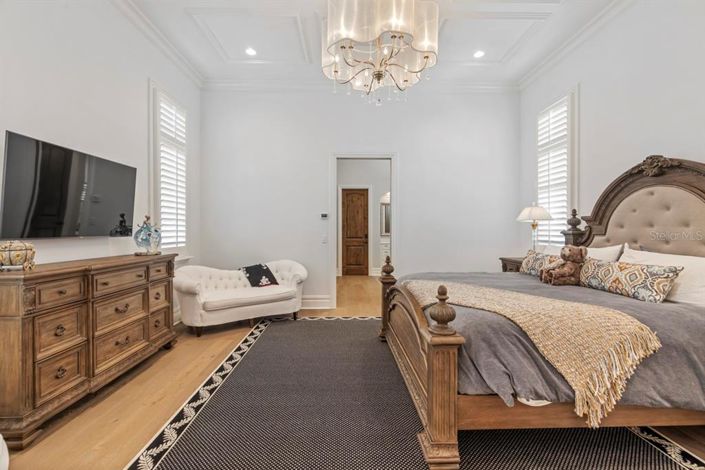 Image No.24-4 Bed Property for sale