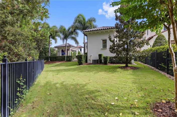 Image No.43-4 Bed Property for sale