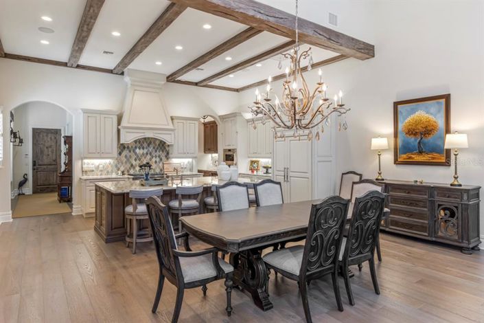 Image No.9-4 Bed Property for sale