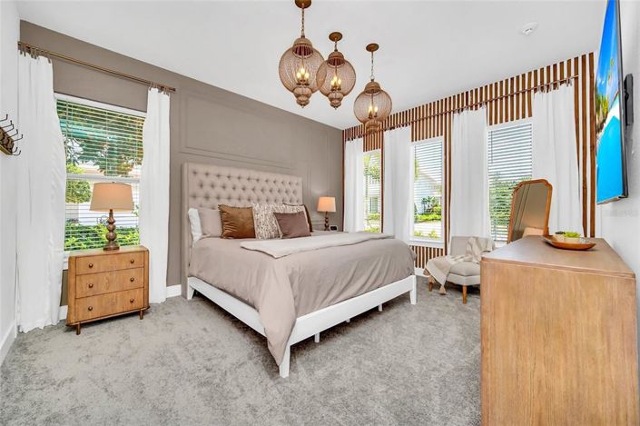 Image No.51-10 Bed Property for sale