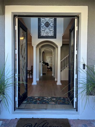 Image No.10-5 Bed Property for sale