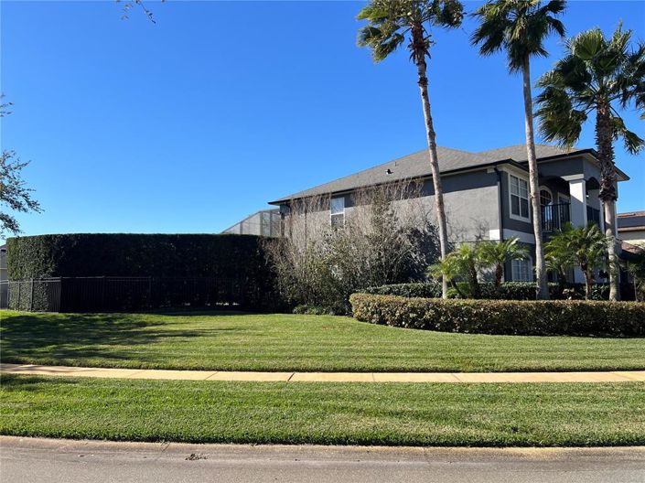 Image No.5-5 Bed Property for sale