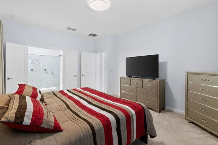 Image No.15-6 Bed Property for sale