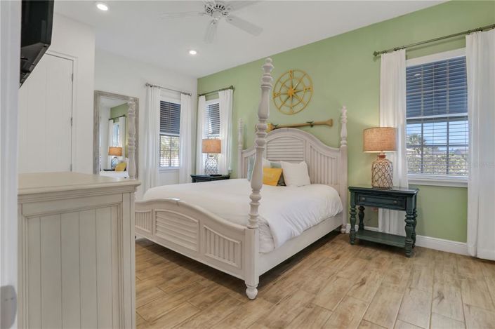 Image No.14-2 Bed Property for sale