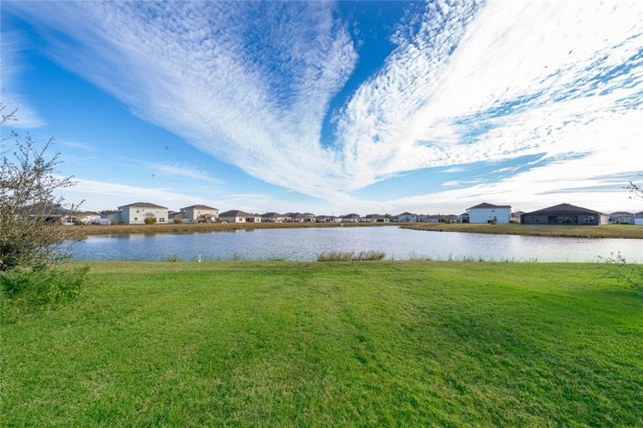 Image No.24-6 Bed Property for sale