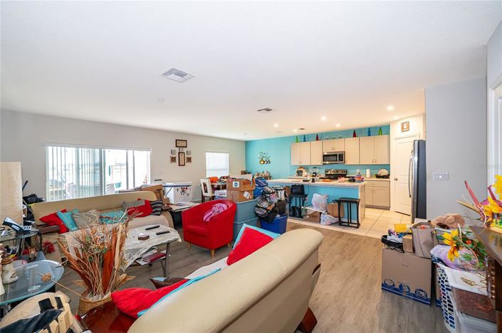 Image No.5-6 Bed Property for sale