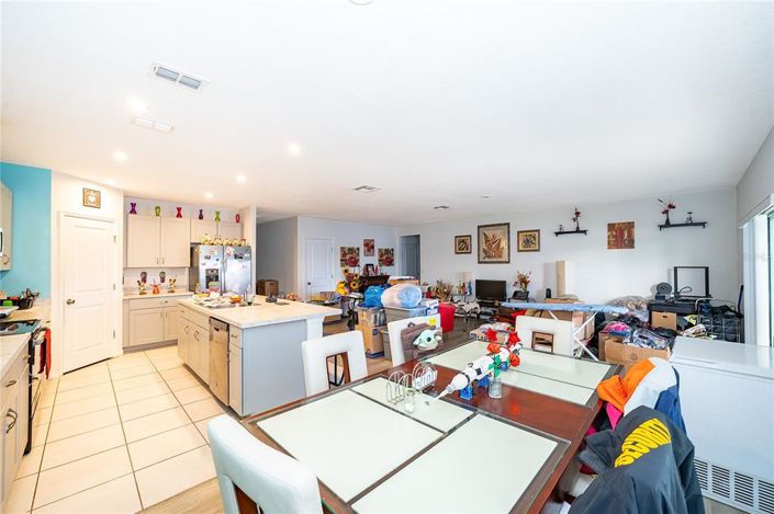 Image No.6-6 Bed Property for sale