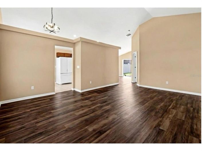 Image No.6-4 Bed Property for sale