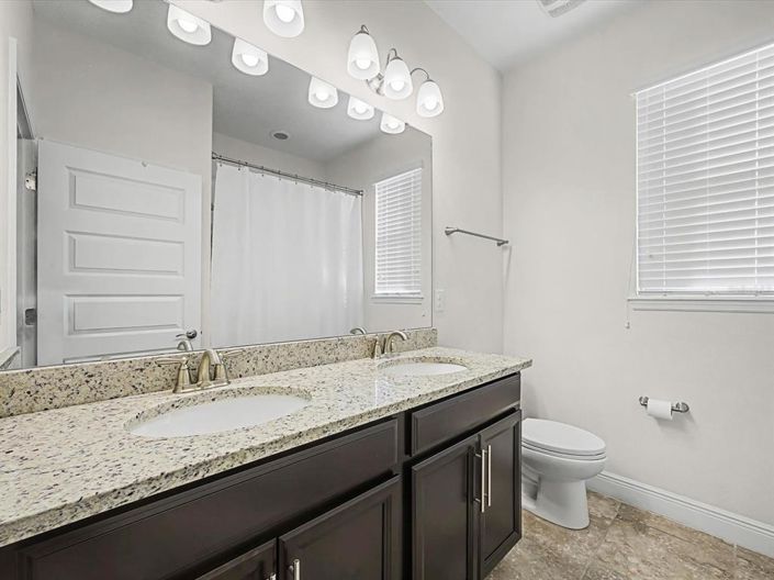 Image No.18-4 Bed Property for sale