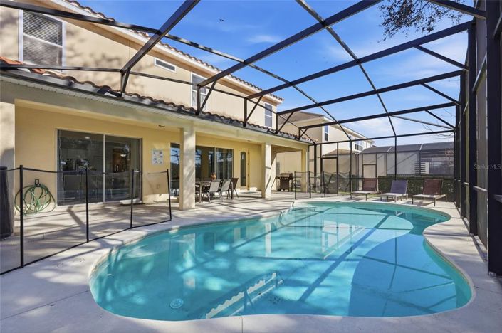 Image No.19-9 Bed Property for sale