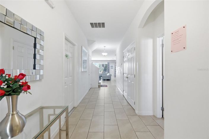 Image No.22-9 Bed Property for sale