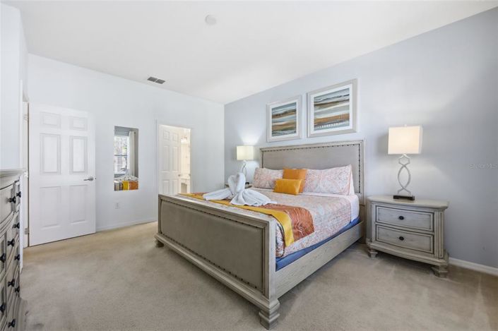 Image No.32-9 Bed Property for sale