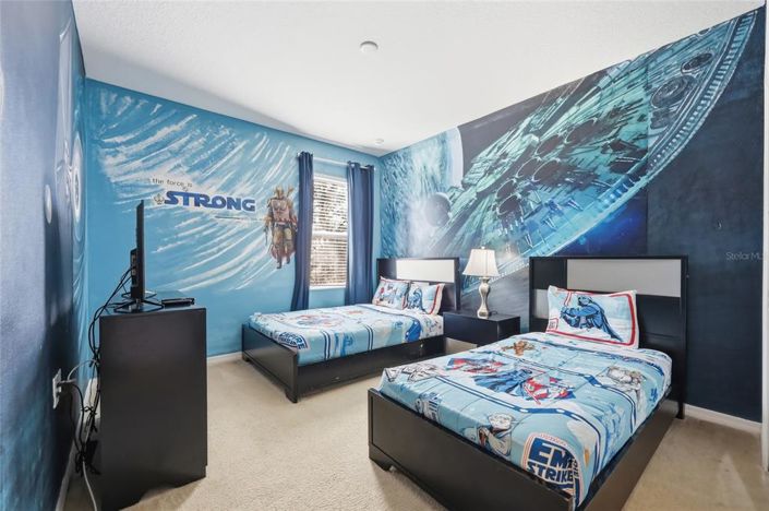 Image No.5-9 Bed Property for sale