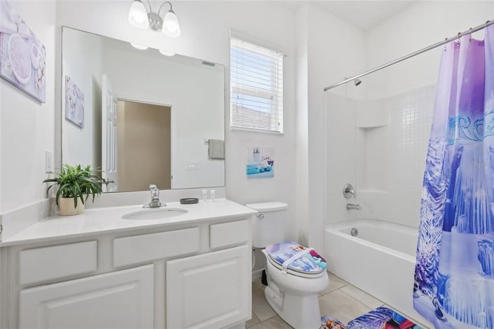 Image No.9-9 Bed Property for sale