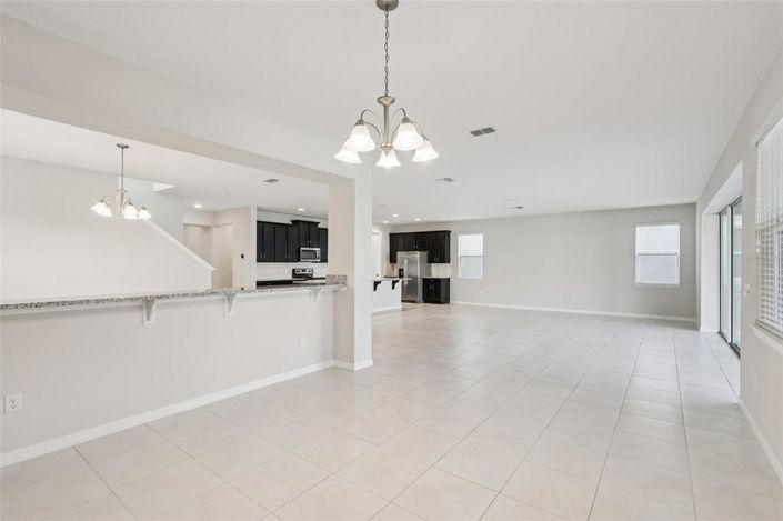 Image No.16-9 Bed Property for sale