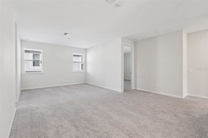 Image No.23-9 Bed Property for sale