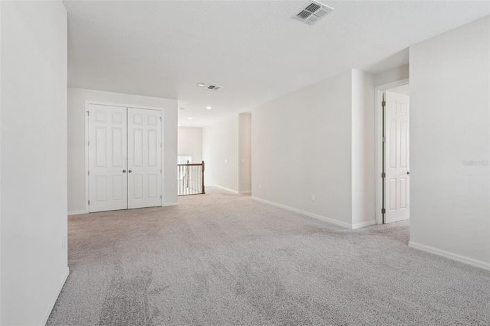 Image No.24-9 Bed Property for sale