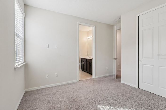 Image No.29-9 Bed Property for sale