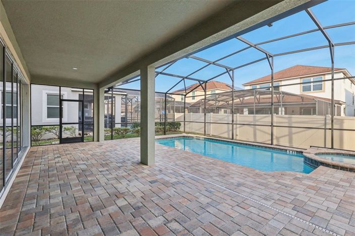 Image No.41-9 Bed Property for sale