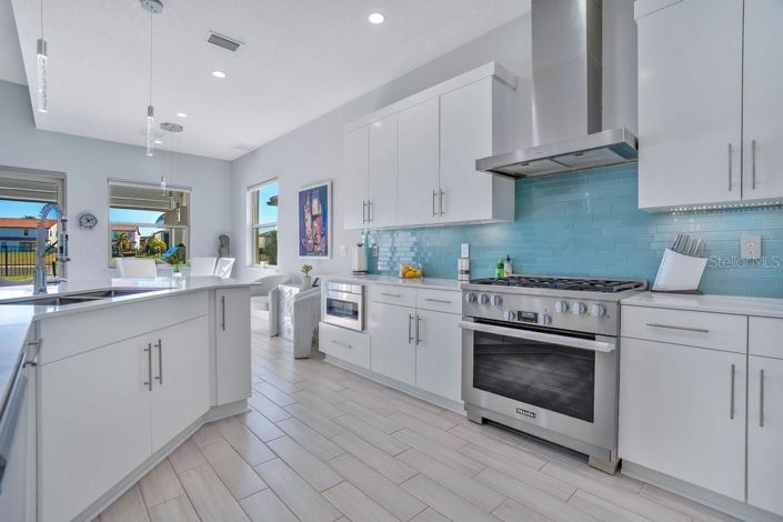 Image No.8-Propriété de 4 chambres à vendre à Orlando