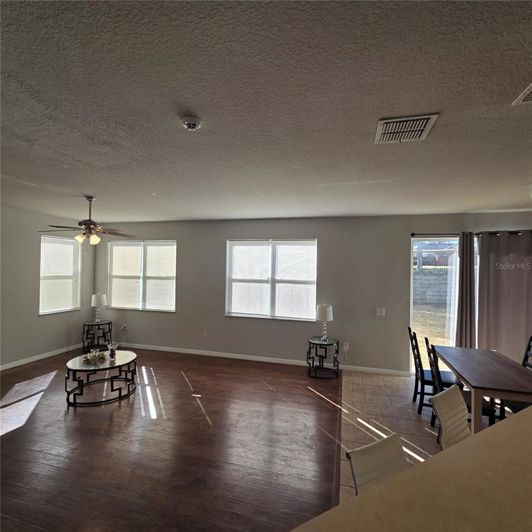 Image No.15-4 Bed Property for sale