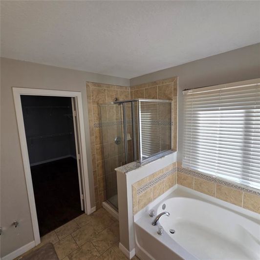 Image No.36-4 Bed Property for sale