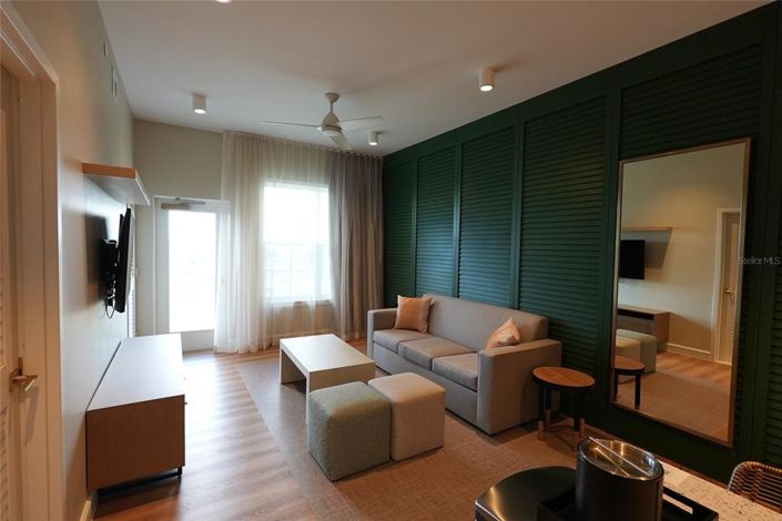 Image No.25-1 Bed Property for sale