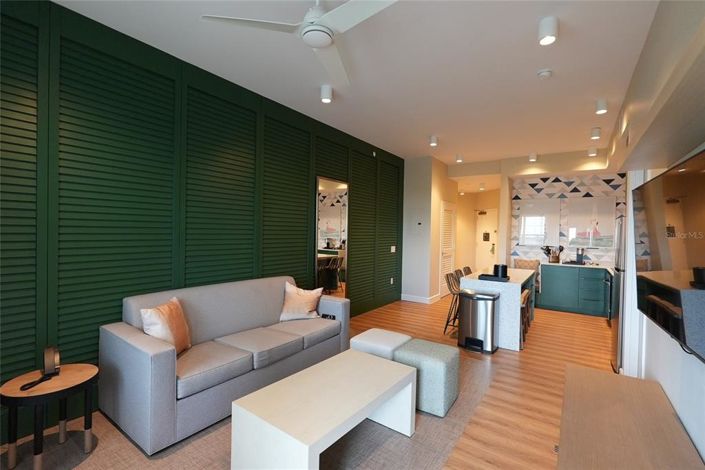 Image No.26-1 Bed Property for sale