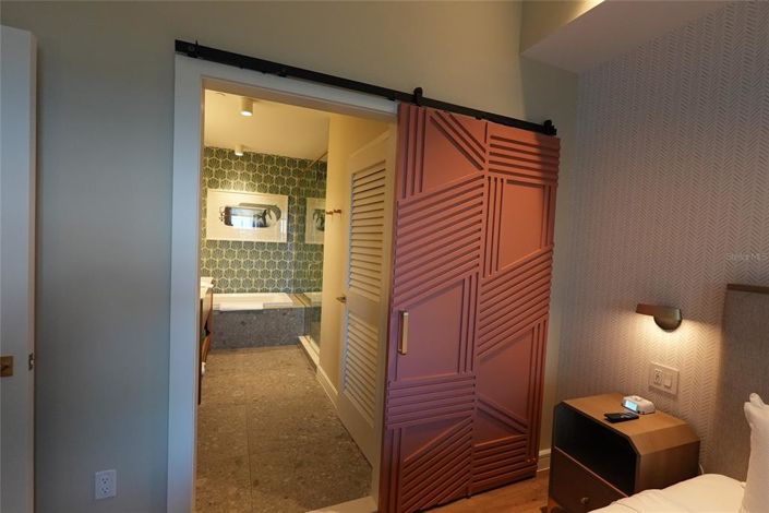 Image No.52-1 Bed Property for sale