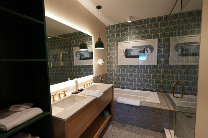 Image No.53-1 Bed Property for sale