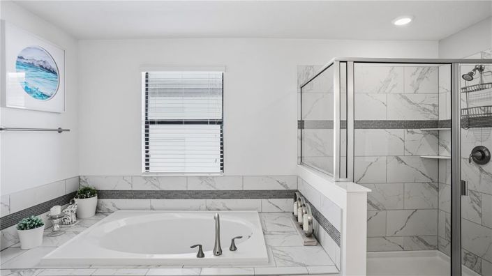 Image No.54-6 Bed Property for sale