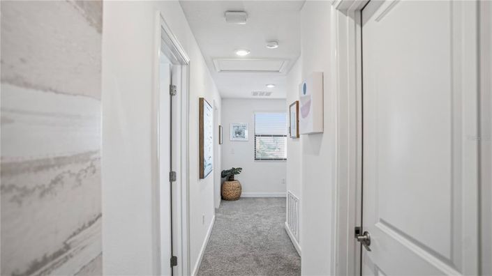 Image No.55-6 Bed Property for sale