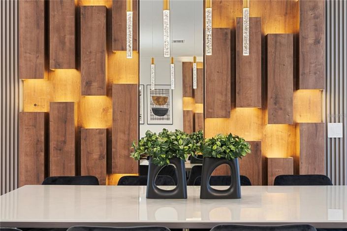 Image No.14-4 Bed Townhouse for sale