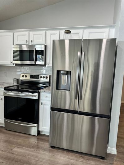 Image No.17-4 Bed Property for sale