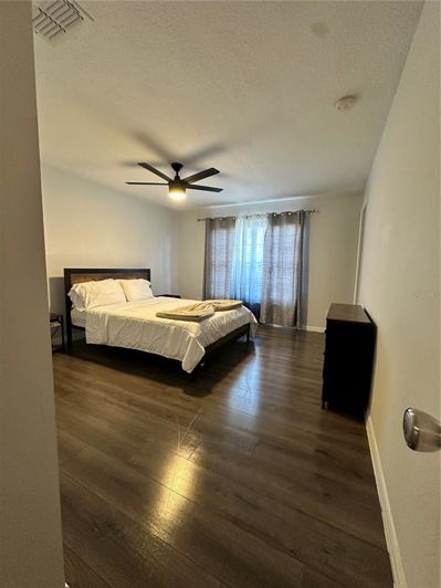 Image No.26-4 Bed Property for sale