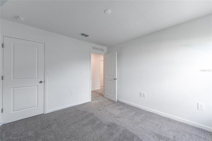 Image No.17-5 Bed Property for sale