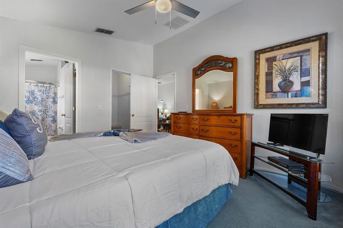 Image No.24-5 Bed Property for sale