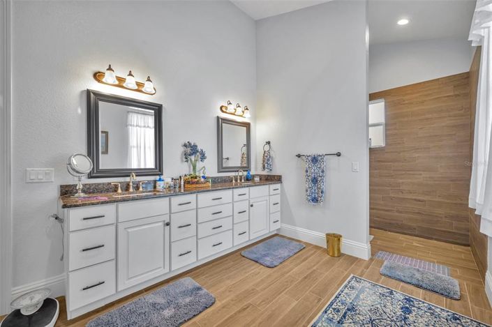 Image No.13-Propriété de 2 chambres à vendre à Windermere