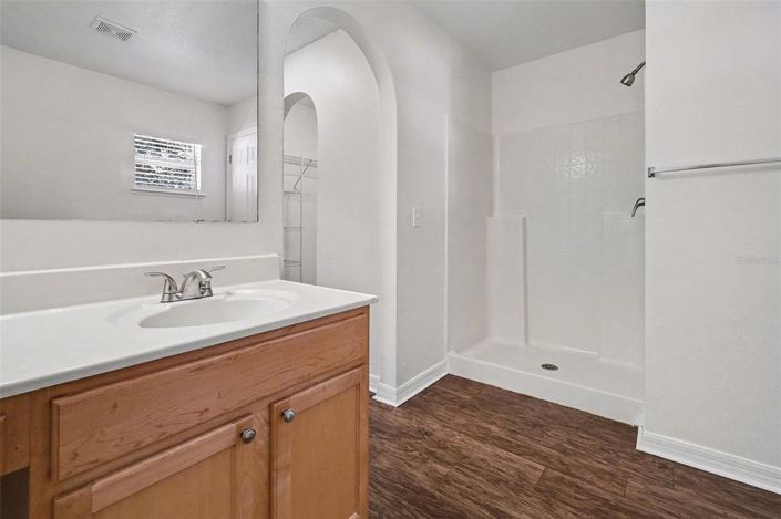 Image No.10-Propriété de 4 chambres à vendre à Davenport