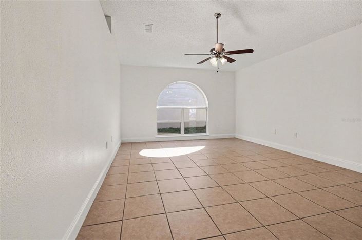 Image No.13-Propriété de 4 chambres à vendre à Davenport